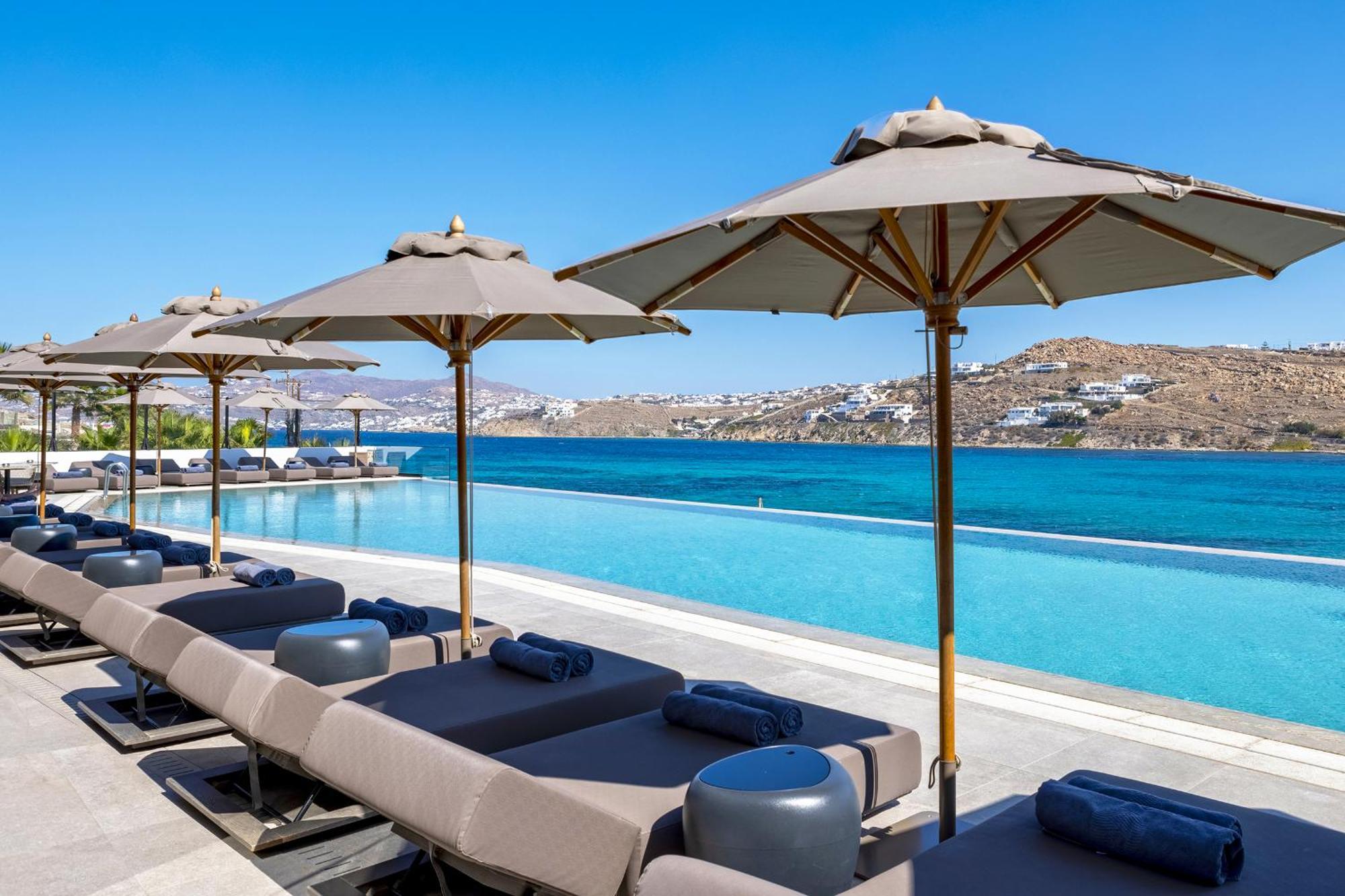 Aeonic Suites And Spa Mykonos Town Exterior photo